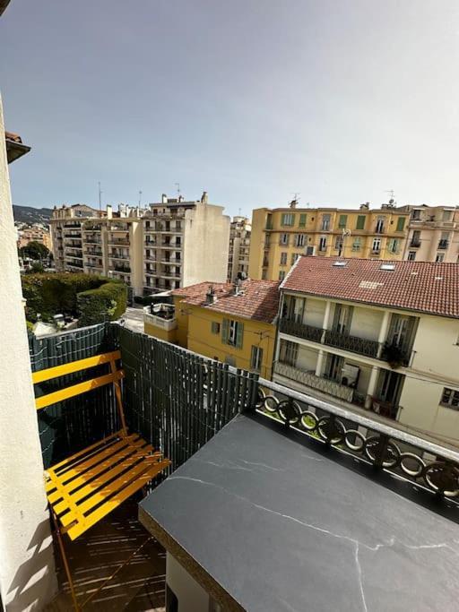 Chic Renovated 2 Bedroom Entire Apartment Or Only Private Rooms In Liberation In Nice With Garage On Demand, Ac, Wi-Fi And Tram Access Kültér fotó